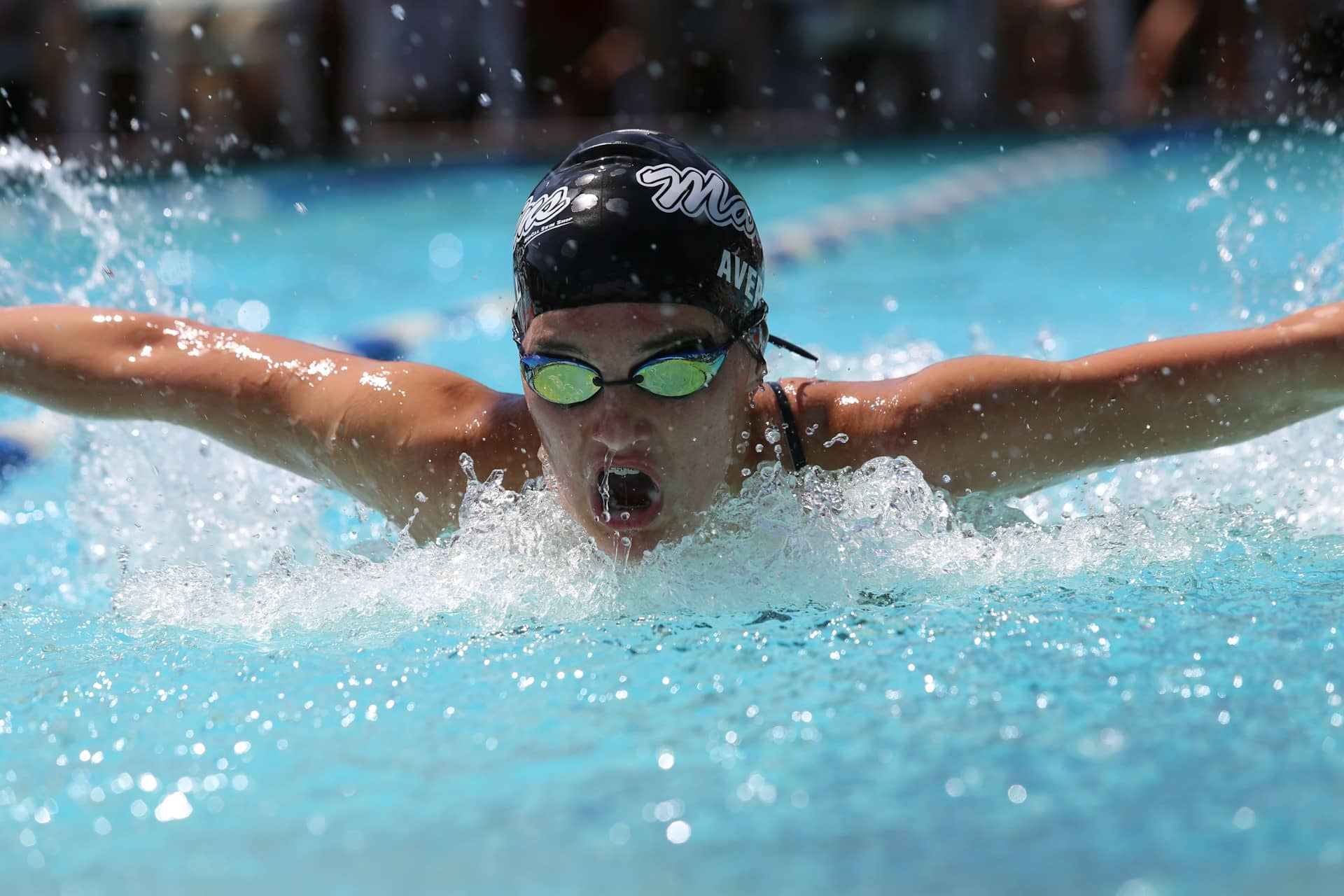 How The Right Swimming Goggles Can Make You A Better Swimmer