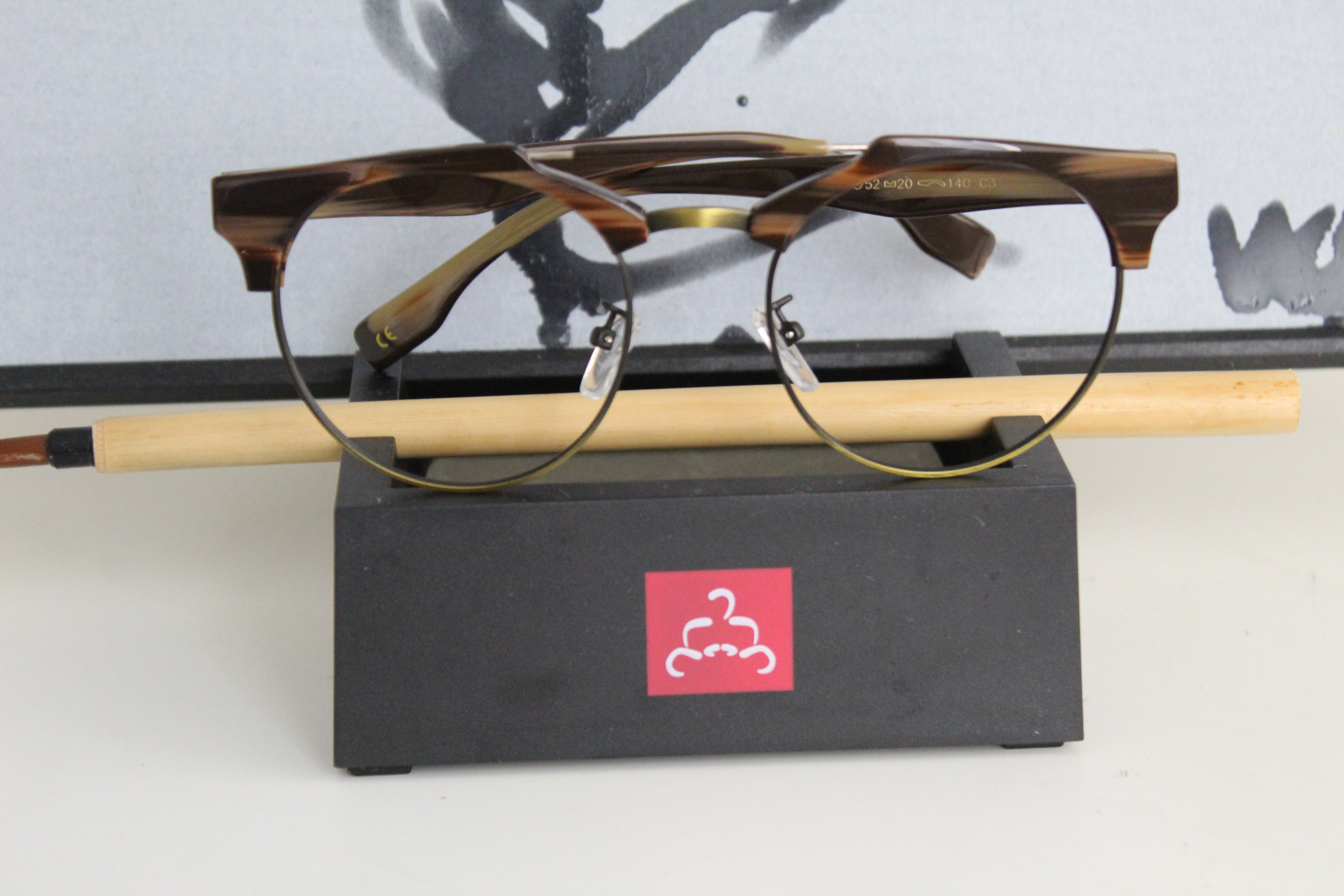 Fashionable eyewear
