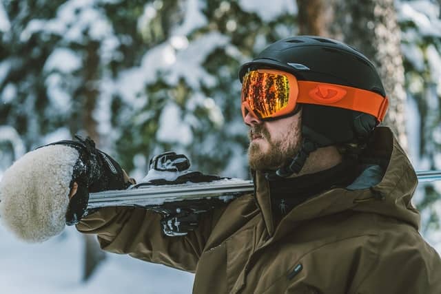 Skiing glasses