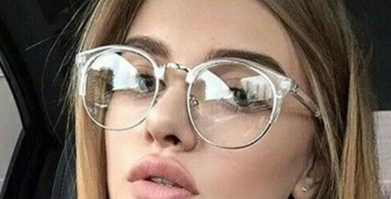 The 10 Most Popular Female Eyeglasses Styles for 2018